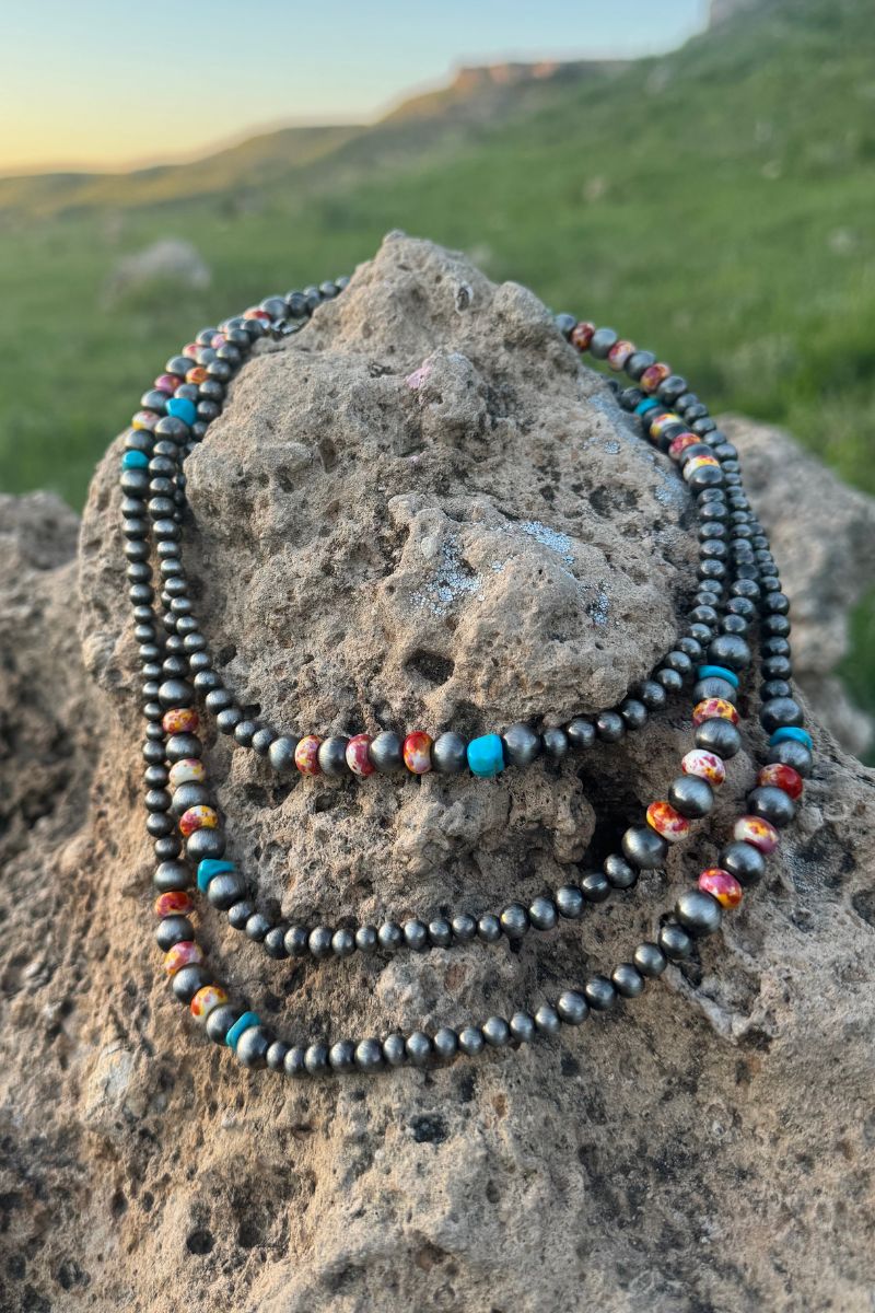 COLORFUL CANYON NECKLACE